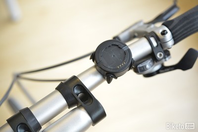 曲奇智能碼表評測 金屬墊清潔與智能功能解析